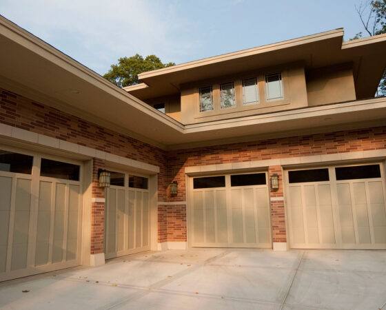 Garage Door Service in Green Bay, Neenah, Appleton, Oshkosh, Neenah and Nearby Cities